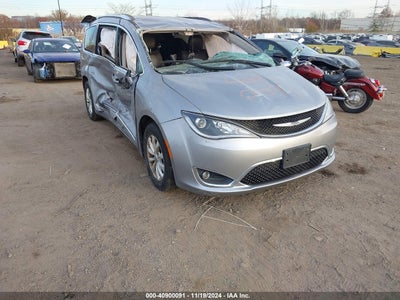 CHRYSLER PACIFICA 2019