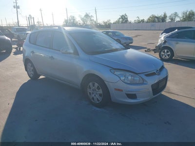 HYUNDAI ELANTRA TOURING 2011