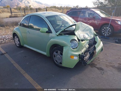 VOLKSWAGEN NEW BEETLE 2001
