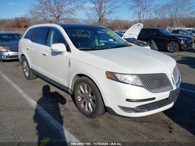 LINCOLN MKT 2013
