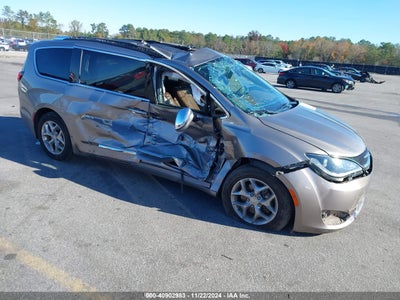 CHRYSLER PACIFICA 2017