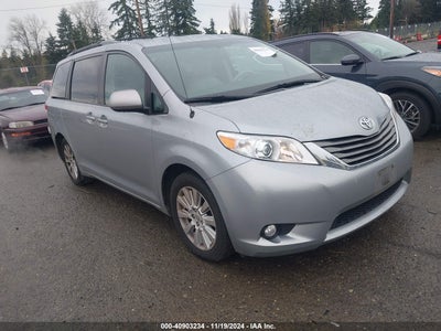 TOYOTA SIENNA 2014