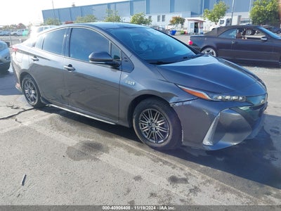 TOYOTA PRIUS PRIME 2017
