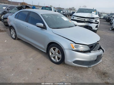 VOLKSWAGEN JETTA 2012