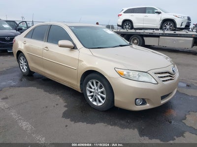 TOYOTA CAMRY 2011