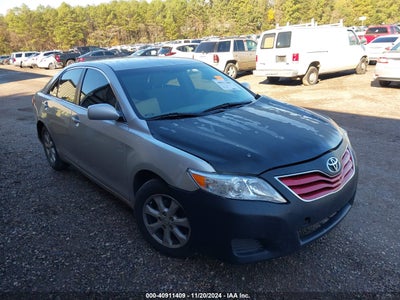 TOYOTA CAMRY 2011
