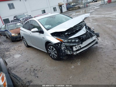 TOYOTA PRIUS PRIME 2022