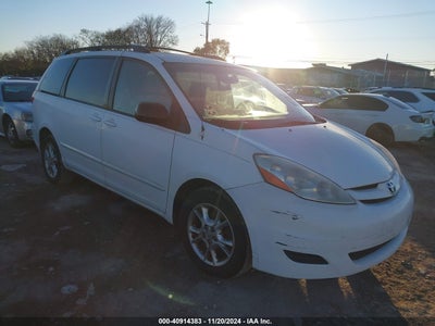 TOYOTA SIENNA 2008