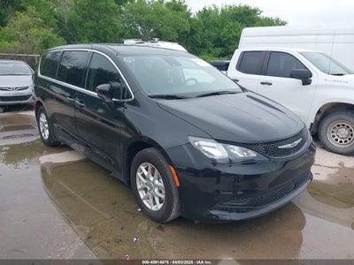 Chrysler Voyager 2024