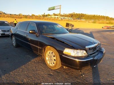 LINCOLN TOWN CAR 2007