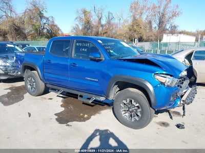 TOYOTA TACOMA 2017
