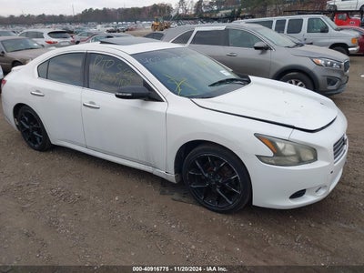 NISSAN MAXIMA 2011