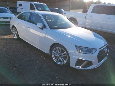 AUDI A4 2022