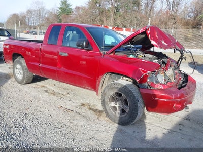 DODGE DAKOTA 2006