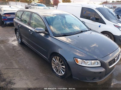 VOLVO V50 2010