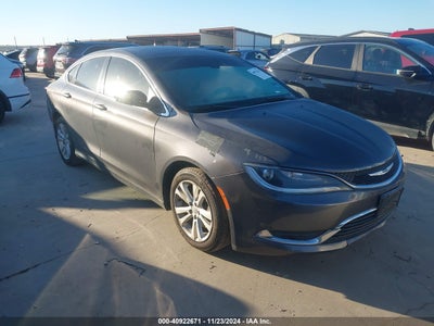CHRYSLER 200 2015