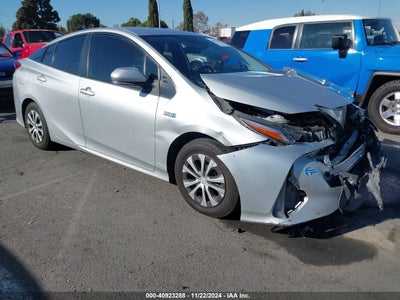 TOYOTA PRIUS PRIME 2021