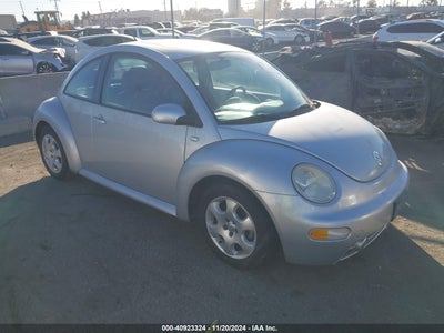 VOLKSWAGEN NEW BEETLE 2002