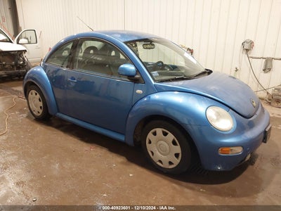 VOLKSWAGEN NEW BEETLE 2000