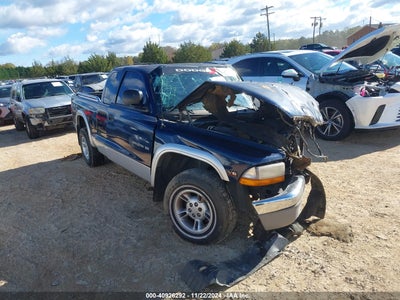 DODGE DAKOTA 2000