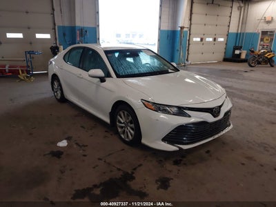 TOYOTA CAMRY 2018