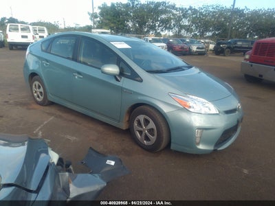 TOYOTA PRIUS 2015