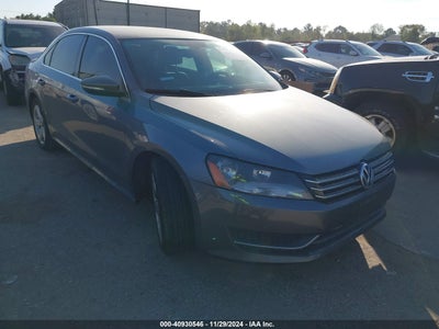 VOLKSWAGEN PASSAT 2012