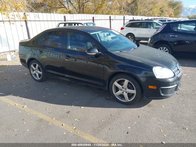 VOLKSWAGEN JETTA 2010