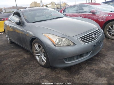 INFINITI G37 2010