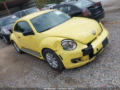 VOLKSWAGEN BEETLE 2015