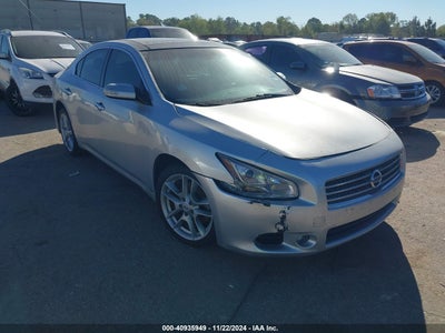 NISSAN MAXIMA 2010
