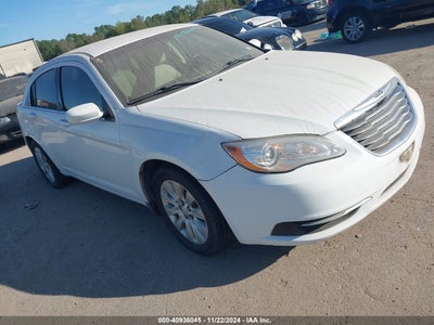 CHRYSLER 200 2013