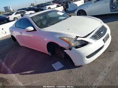 INFINITI G37 2010