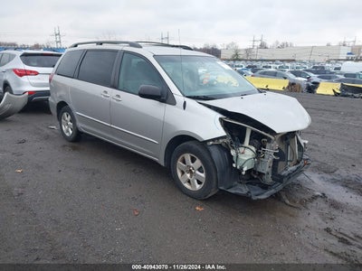 TOYOTA SIENNA 2005