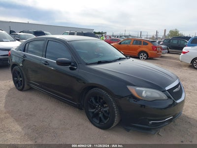 CHRYSLER 200 2013