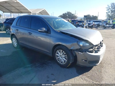 VOLKSWAGEN GOLF 2014