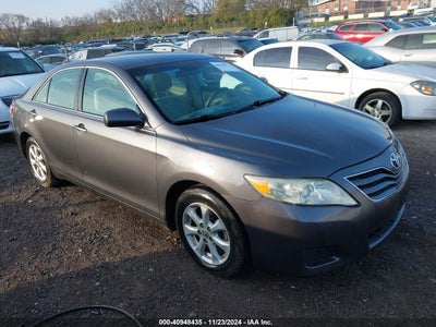 TOYOTA CAMRY 2011