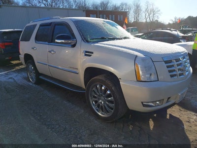 CADILLAC ESCALADE 2011