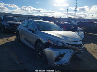 TOYOTA CAMRY 2018