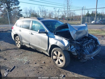 SUBARU OUTBACK 2011