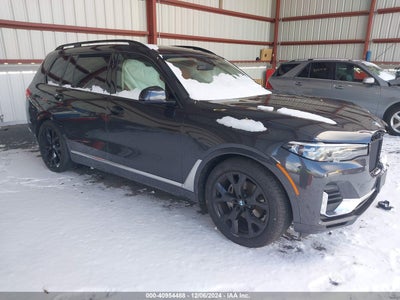 BMW X7 2022