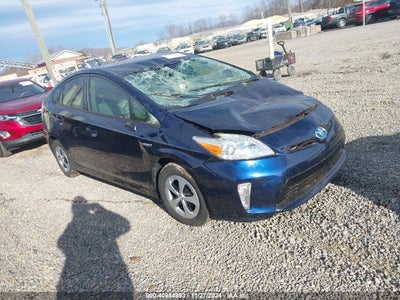 TOYOTA PRIUS 2015