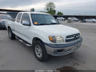 TOYOTA TUNDRA 2001