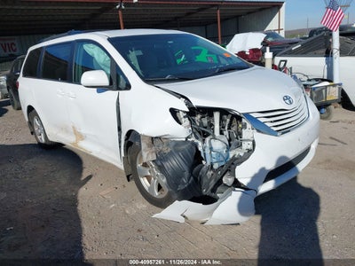 TOYOTA SIENNA 2017