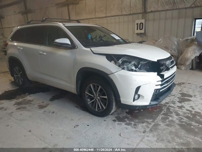 TOYOTA HIGHLANDER 2017