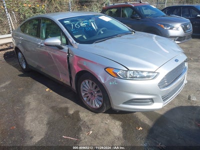 FORD FUSION HYBRID 2015