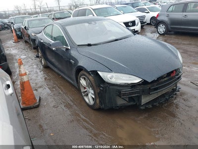 TESLA MODEL S 2015