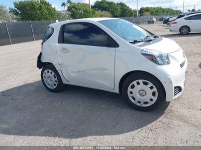 SCION IQ 2014