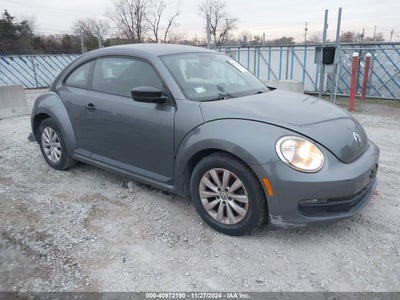 VOLKSWAGEN BEETLE 2013