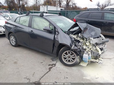 TOYOTA PRIUS 2019